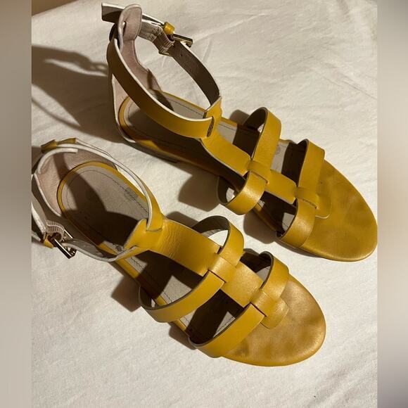 BODEN Patent Leather Black Low Wedge Racerback Sandals Sz 39 - Picture 1 of 6